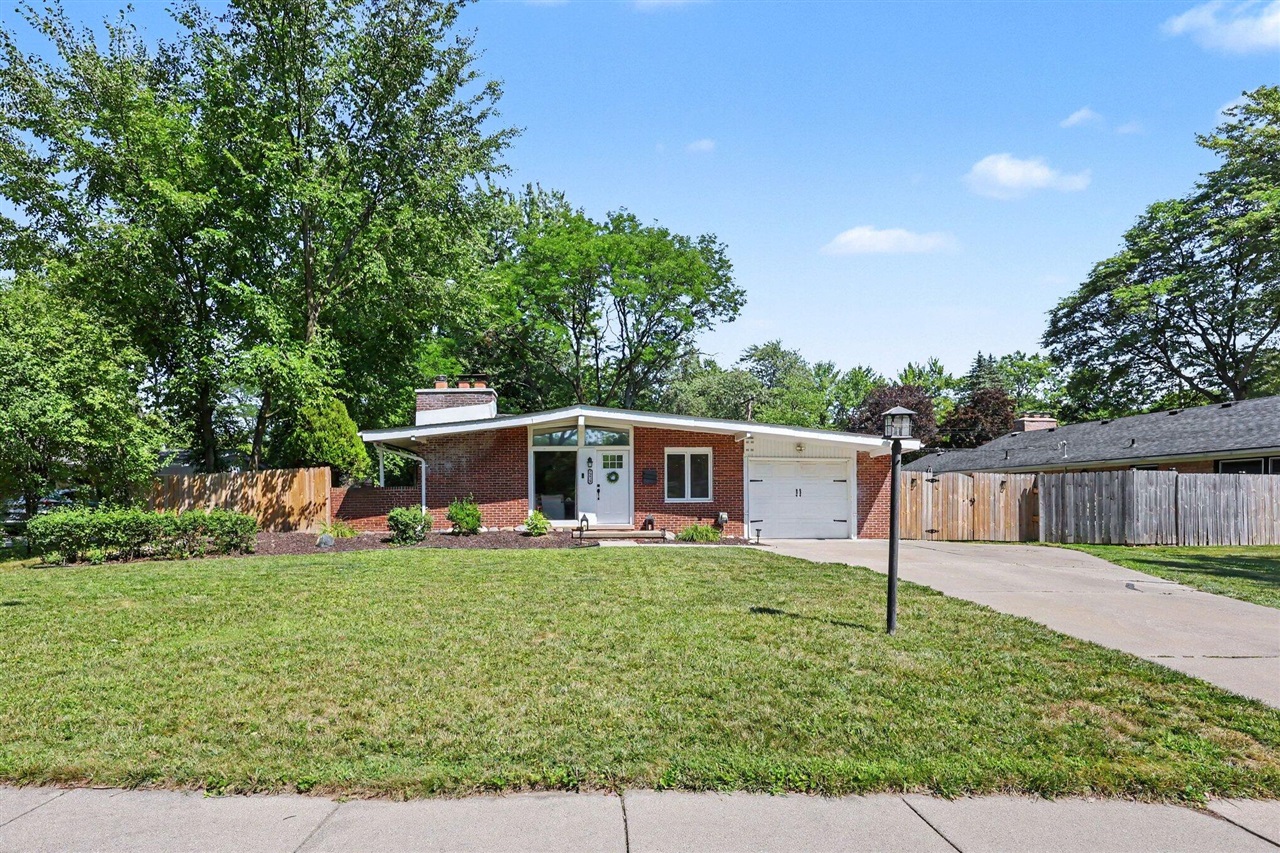 29928 Rock Creek Drive Property Photo 1