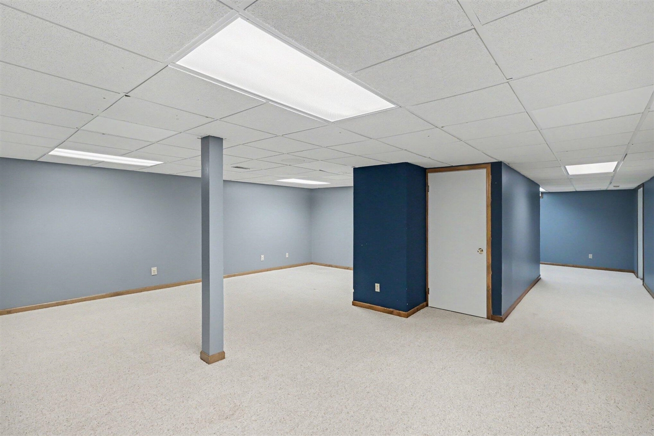 16355 10 Mile Road Property Photo 13