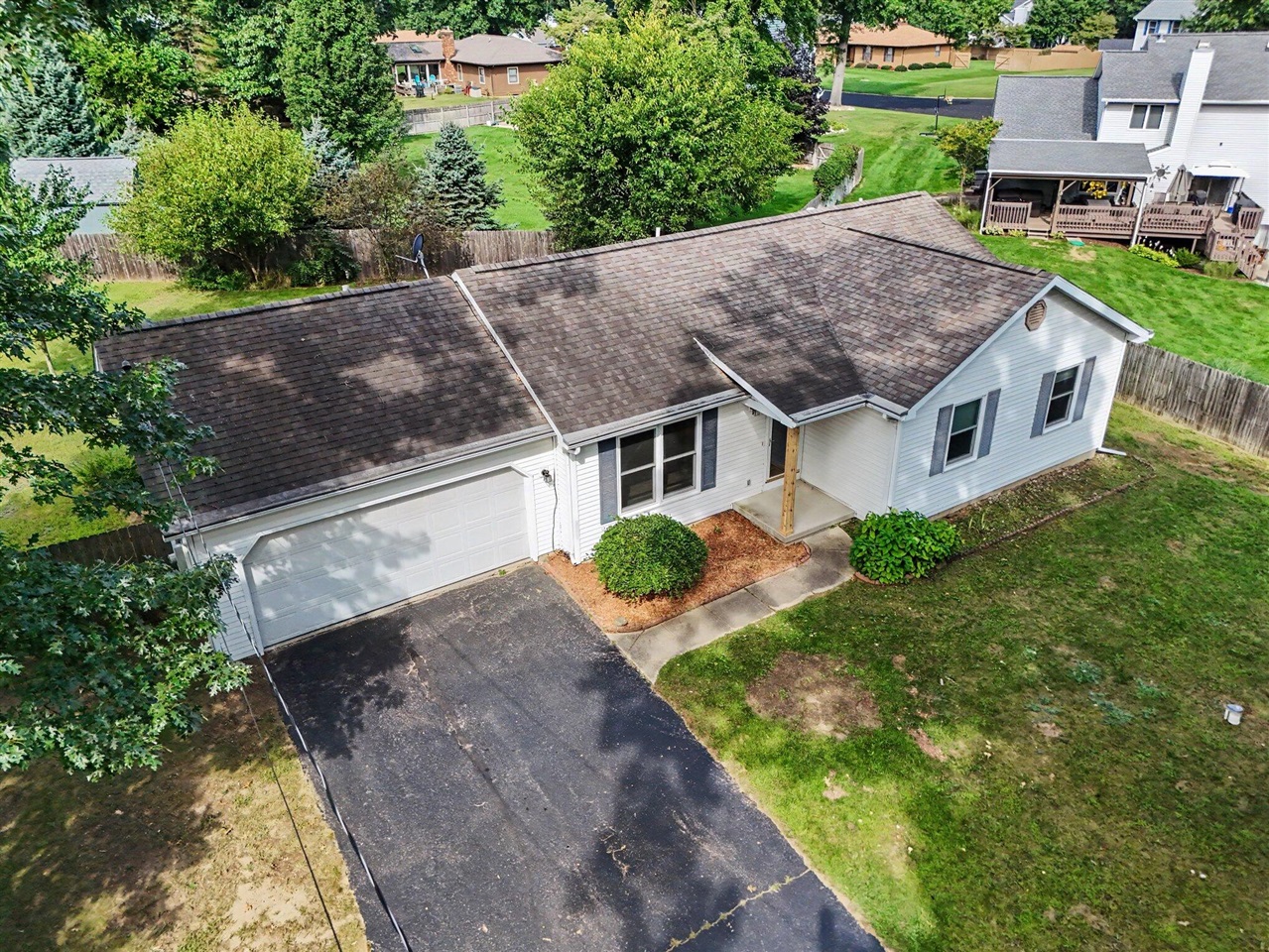 16355 10 Mile Road Property Photo 18