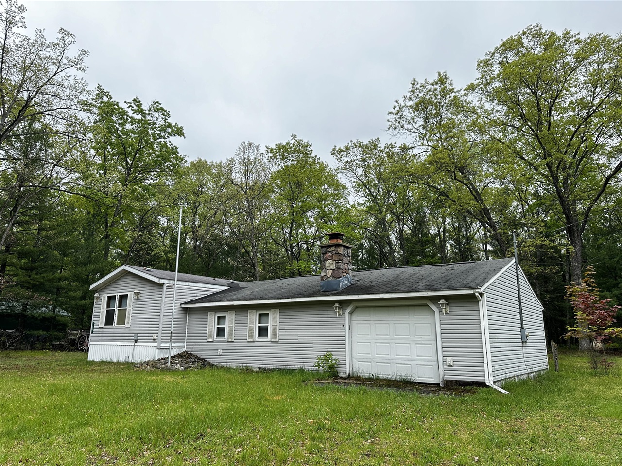 1627 W Delong Drive Property Photo 1