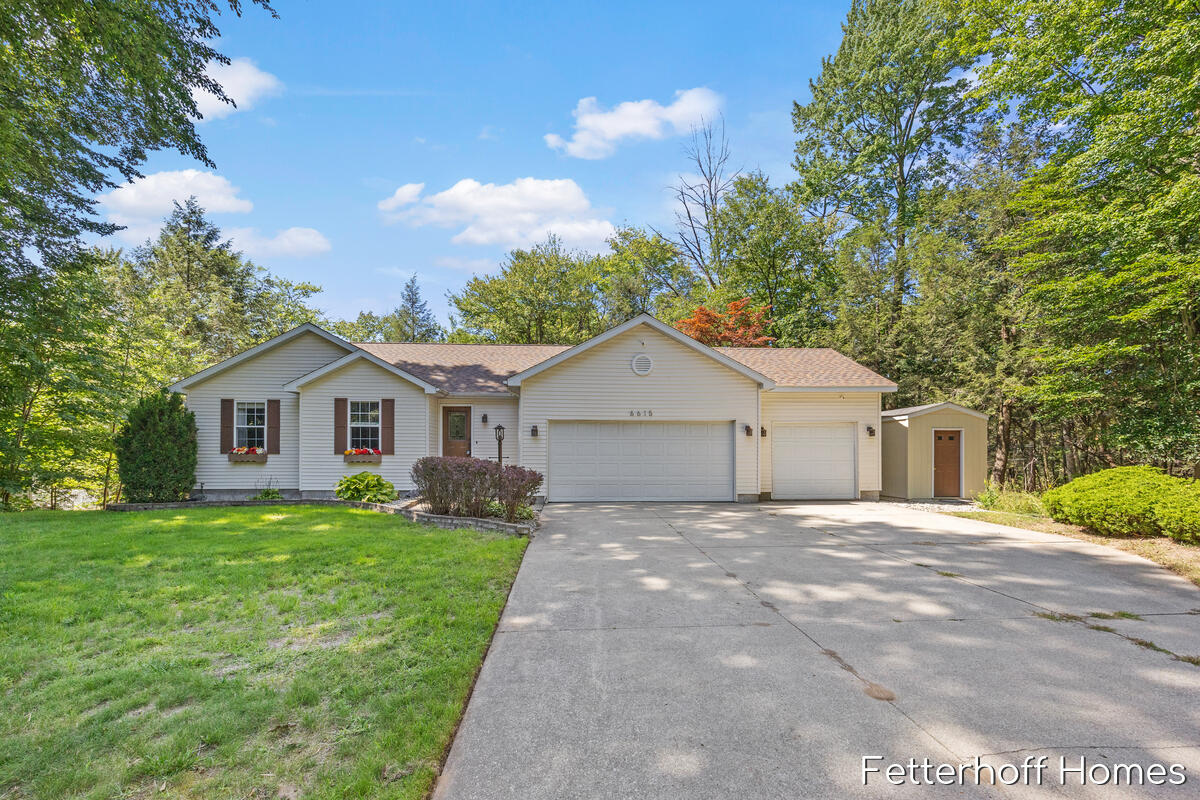 6615 Beech Creek Drive Property Photo 2