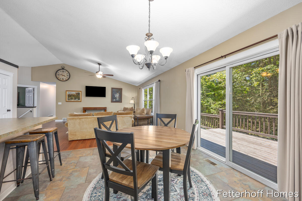 6615 Beech Creek Drive Property Photo 13