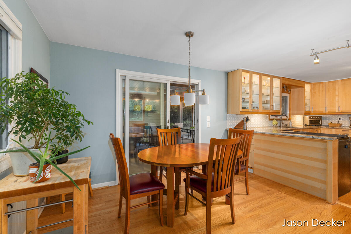 6181 10 Mile Road Property Photo 12