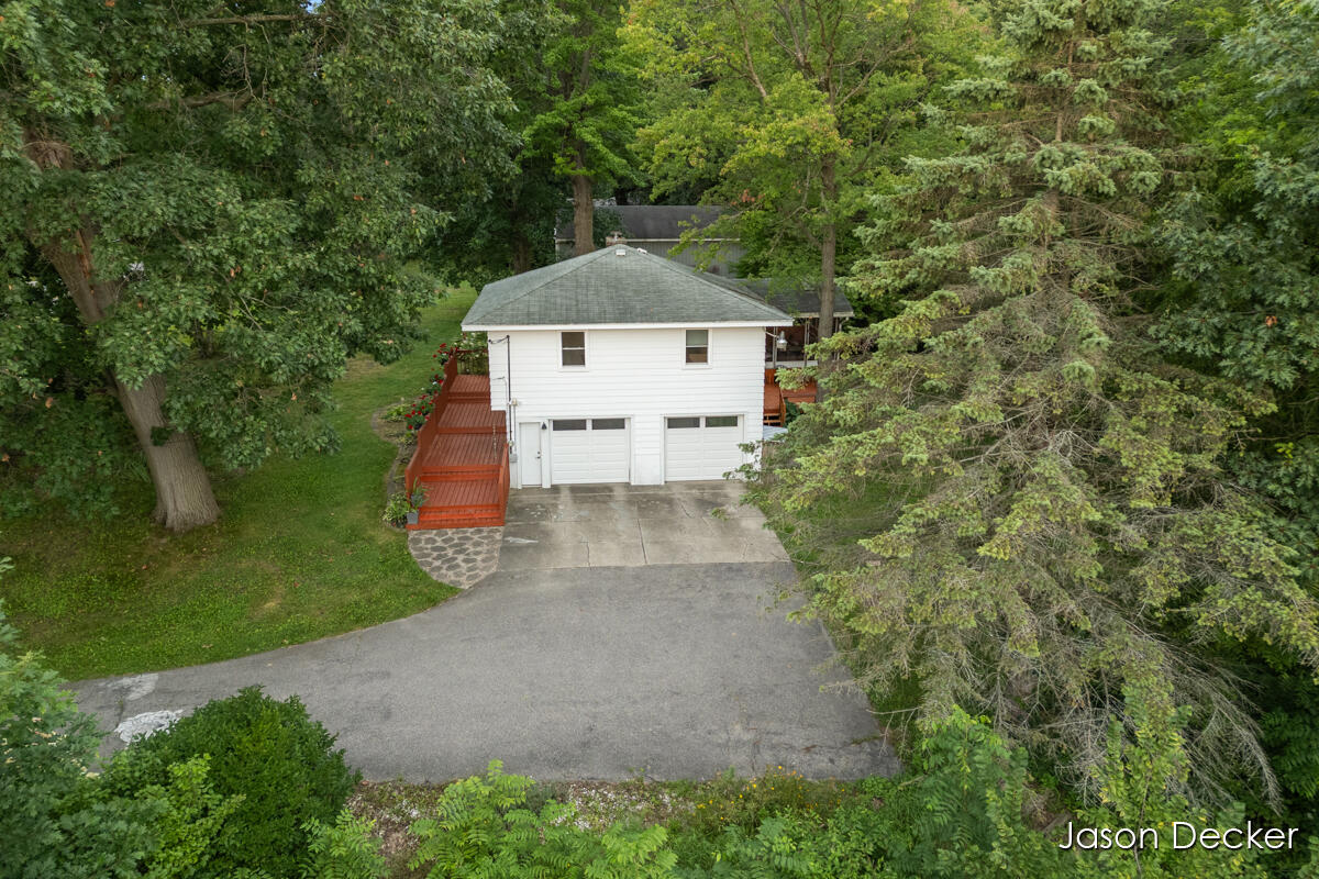 6181 10 Mile Road Property Photo 43