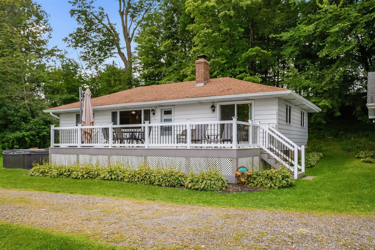 48873 Rush Lake Road Property Photo 1