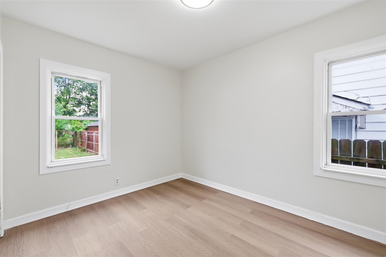6803 Grandville Avenue Property Photo 22