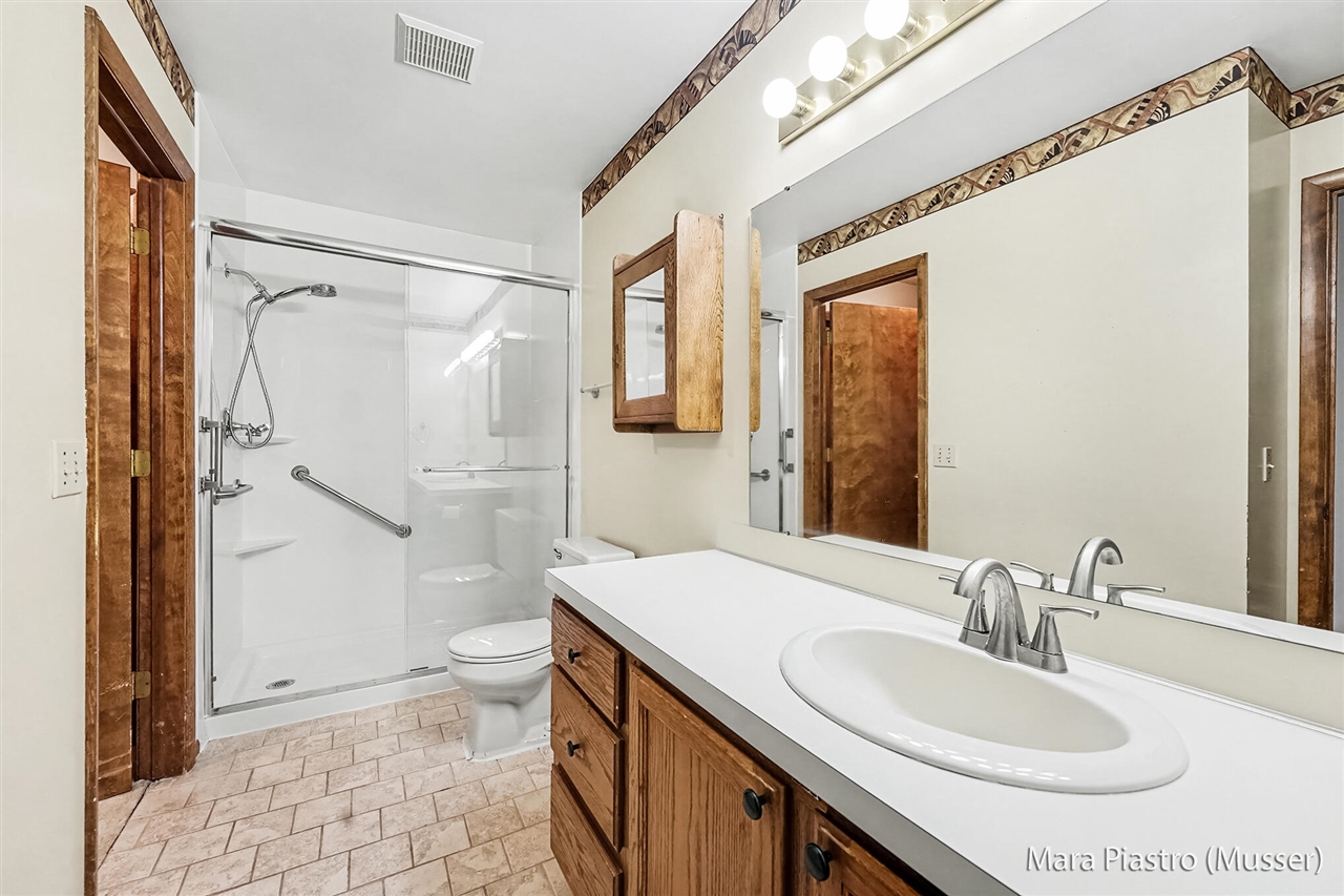 3336 Woodwind Drive Property Photo 10
