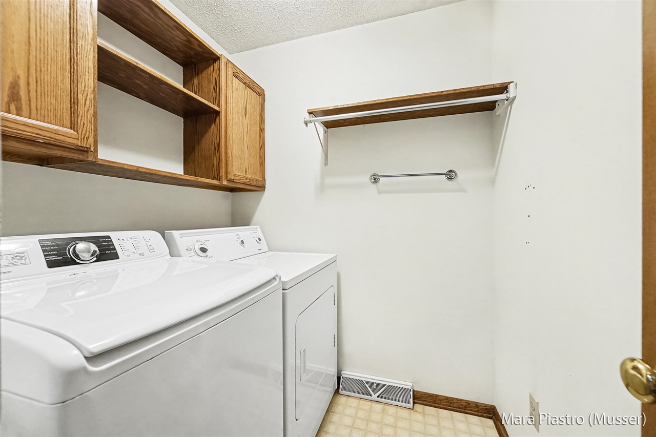 3336 Woodwind Drive Property Photo 12