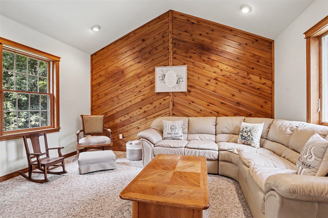 58411 E Clear Lake Road Property Photo 11