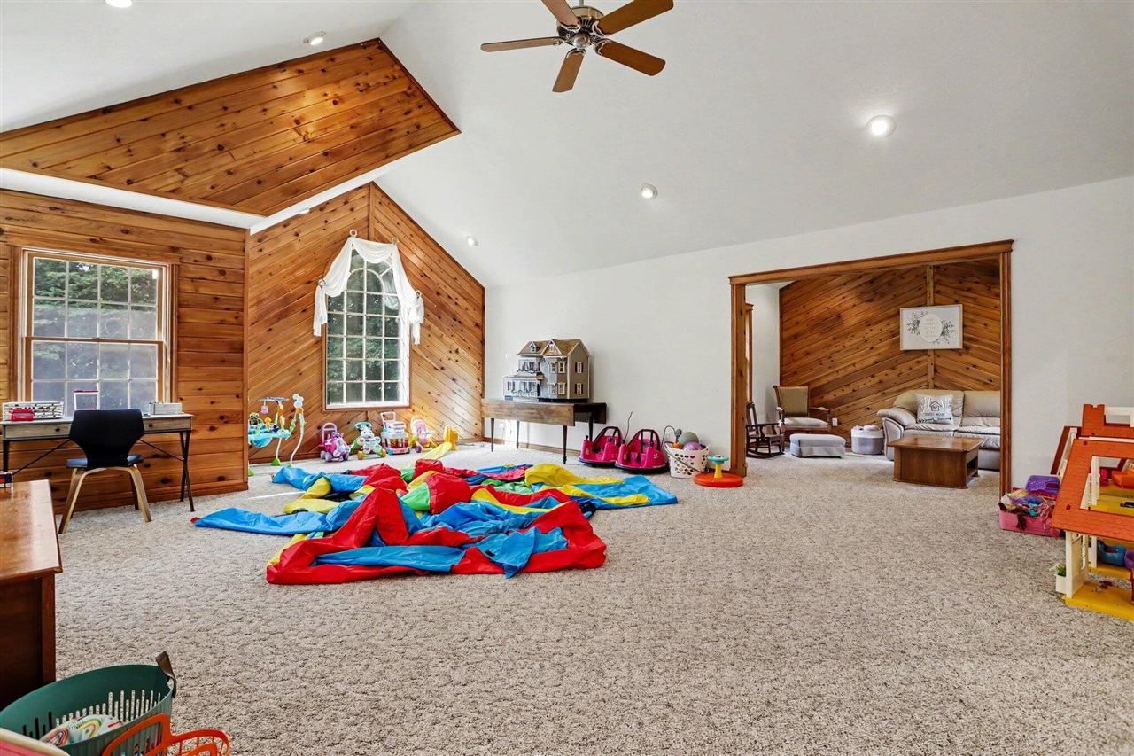 58411 E Clear Lake Road Property Photo 12