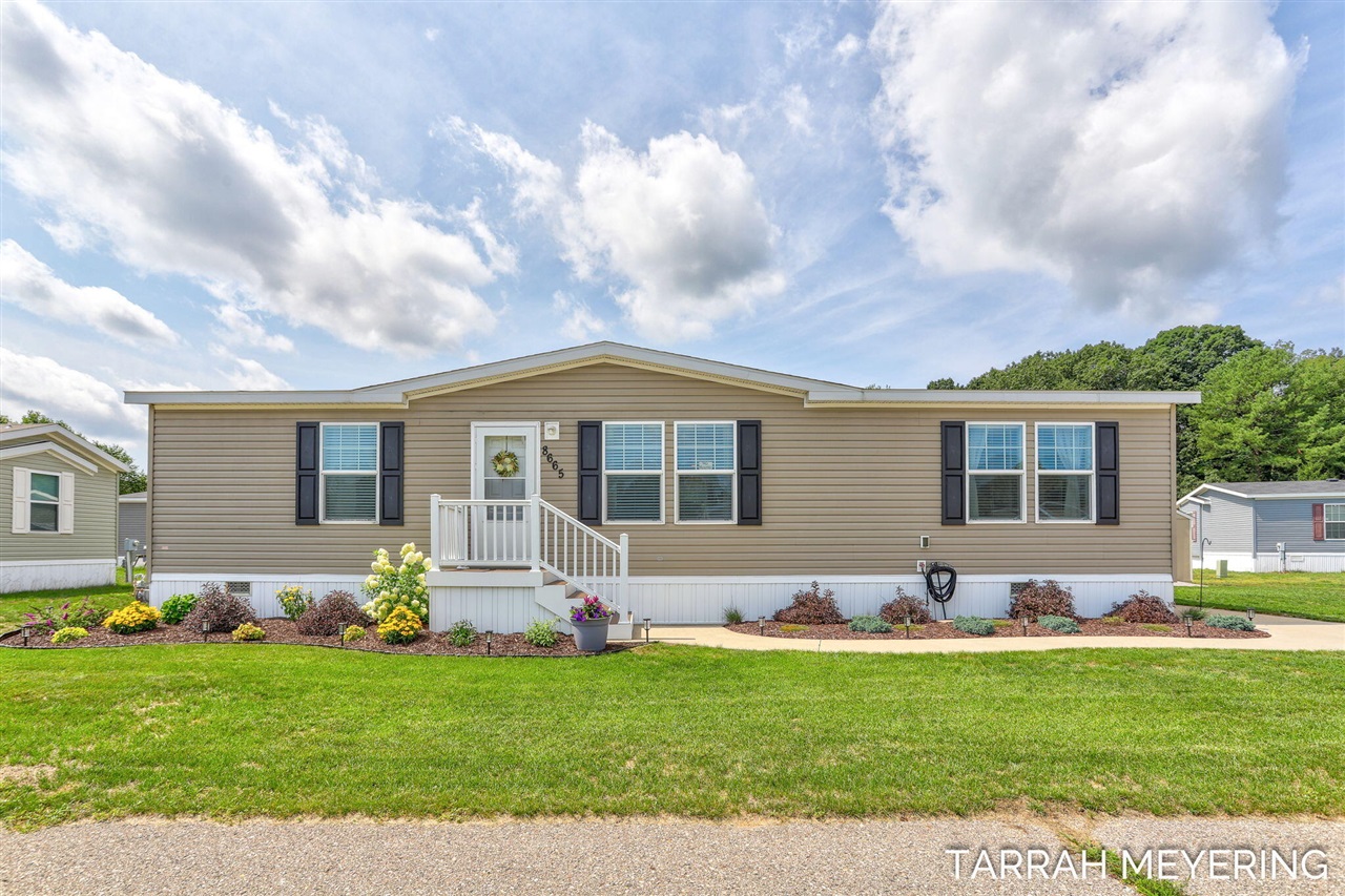 8665 Sand Wedge Trail Property Photo 1
