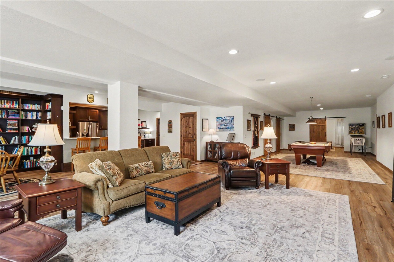 2421 Hickory Ridge Property Photo 34