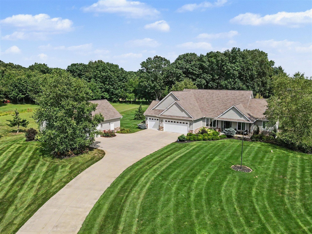 2421 Hickory Ridge Property Photo 48