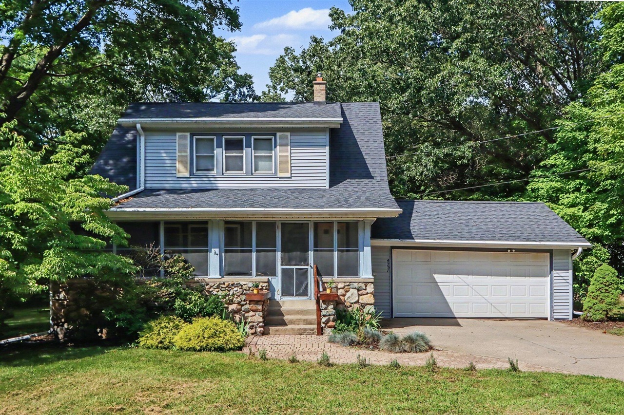 4251 E Kirby Road Property Photo 1