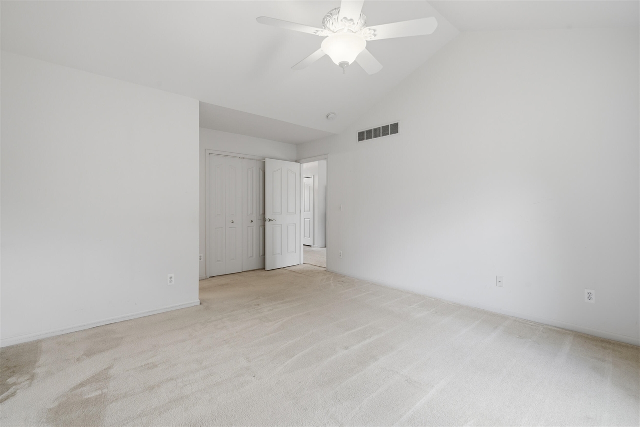 52689 Wildwood Drive Property Photo 16