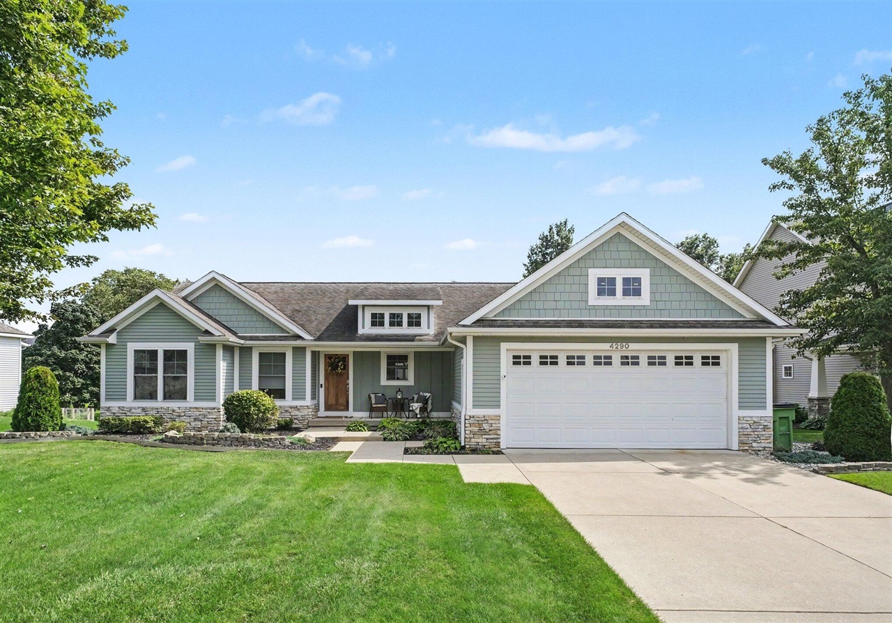 4290 Oak Meadow Drive Property Photo 1
