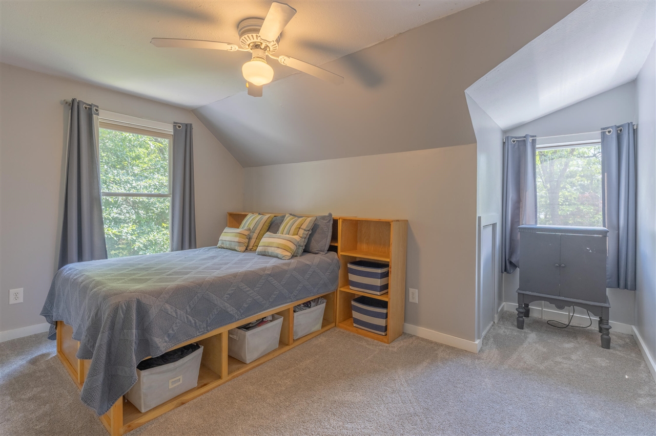 1375 E Osterhout Avenue Property Photo 22
