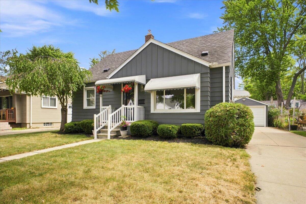 815 S Marias Avenue Property Photo 2