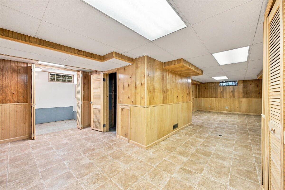 815 S Marias Avenue Property Photo 21