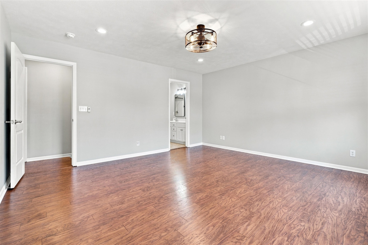 4734 Pleasant Meadow Circle Property Photo 14