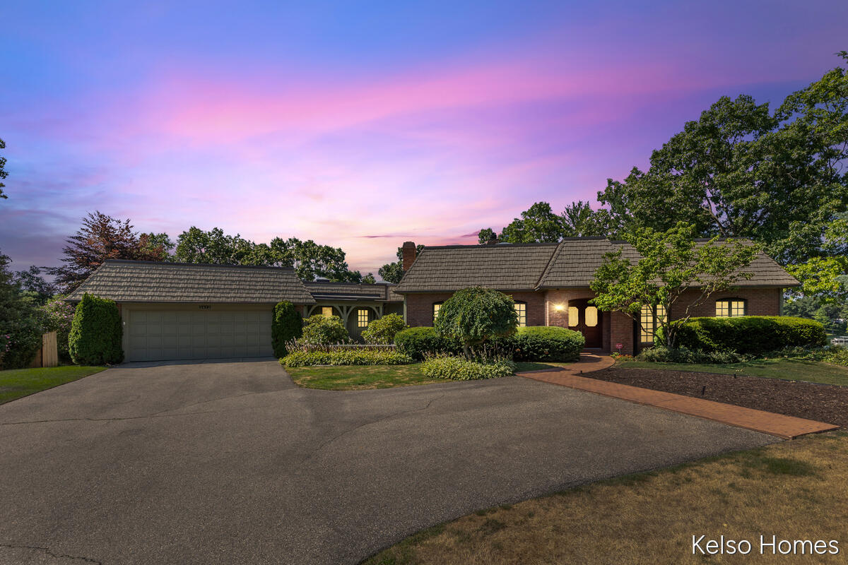 2452 Holtman Drive Property Photo 1