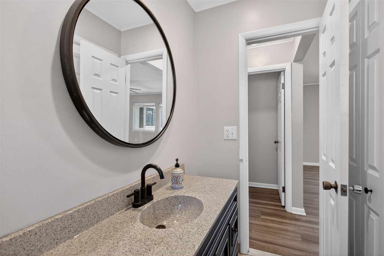 11939 Greenbriar Drive Property Photo 27