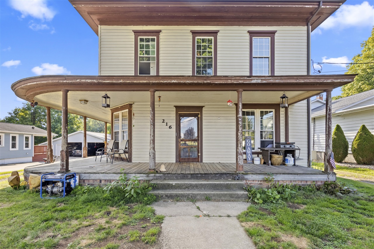 216 N Chicago Street Property Photo 1
