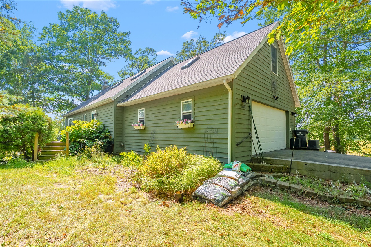 12405 Oak Ridge Road Property Photo 1