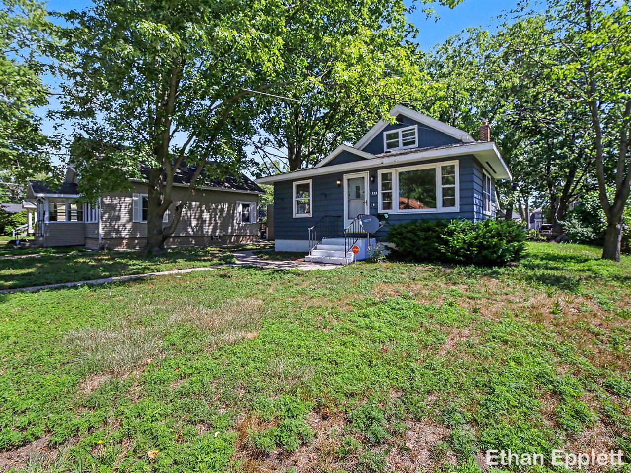 1532 Leahy Street Property Photo 4