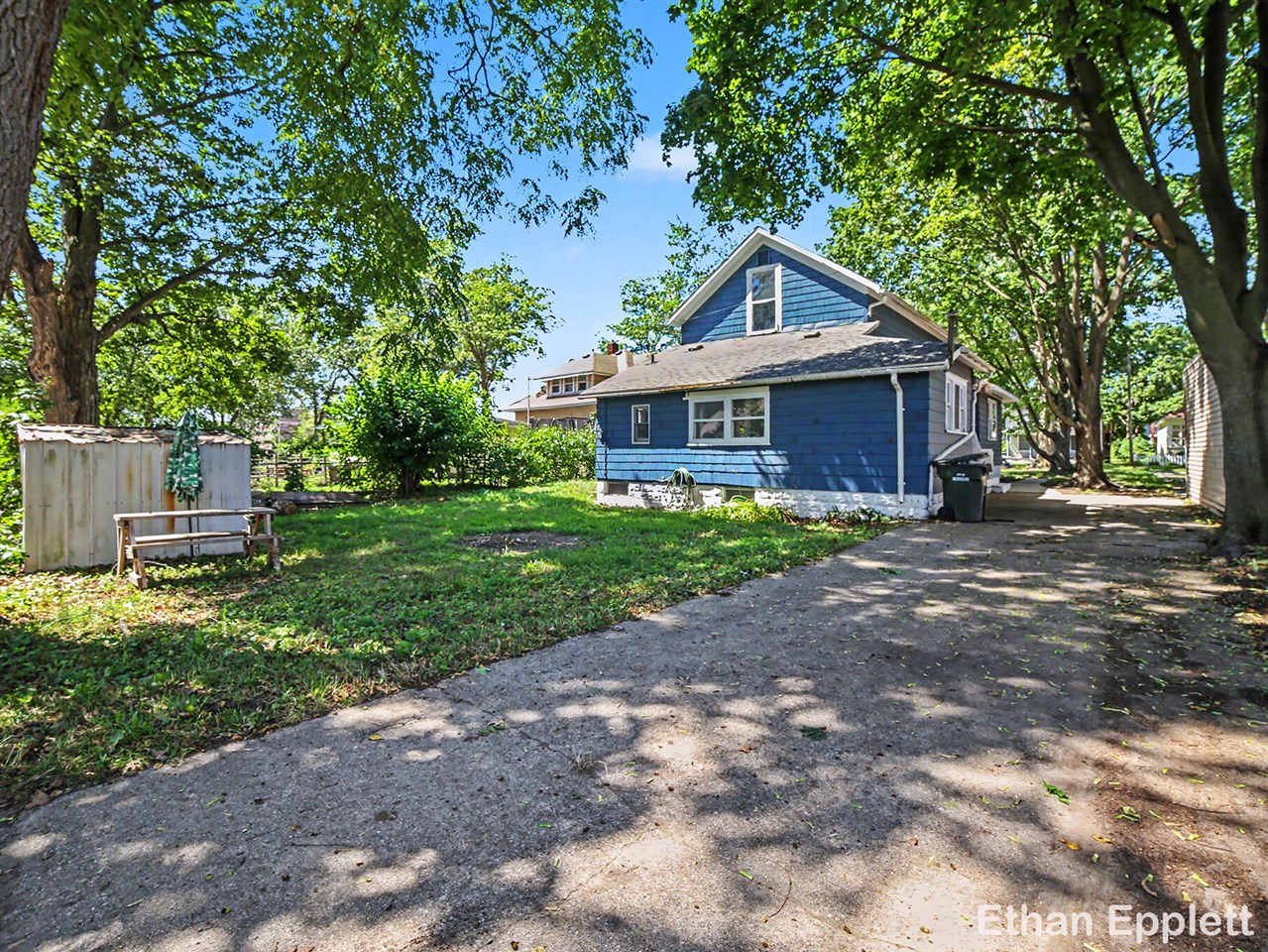 1532 Leahy Street Property Photo 14