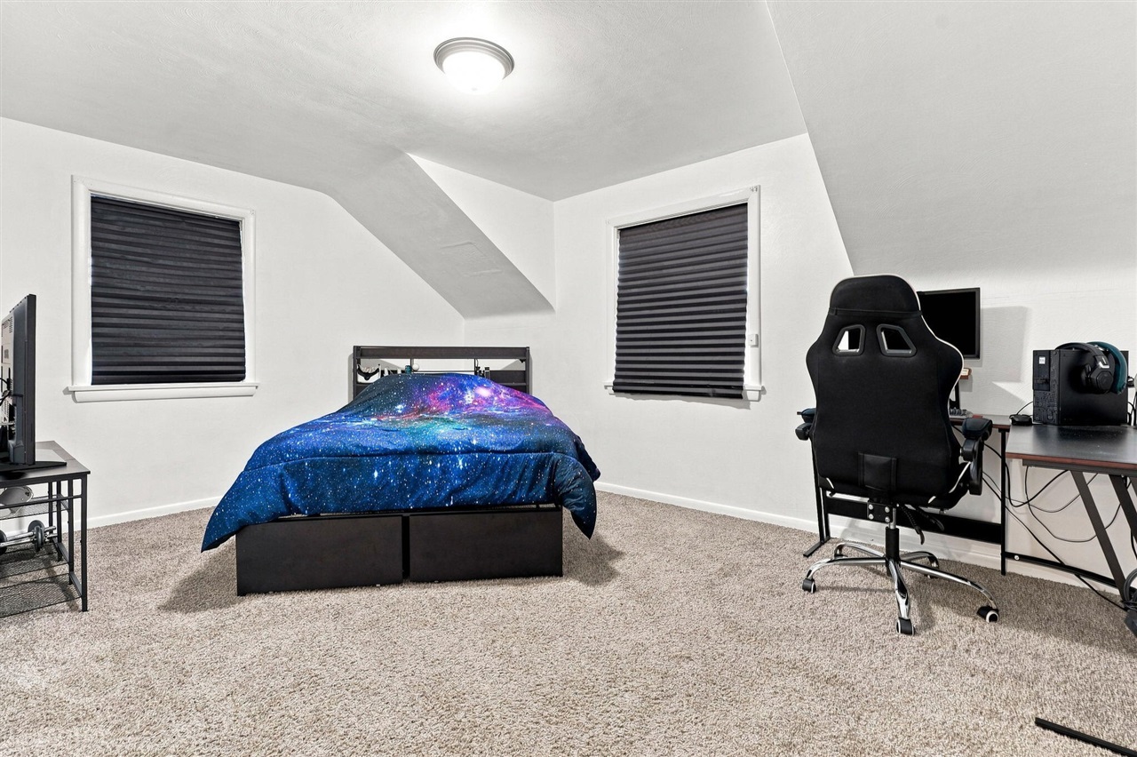 1044 Lockridge Drive Property Photo 38