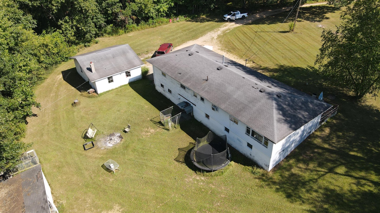 52524 Johnson Road Property Photo 1