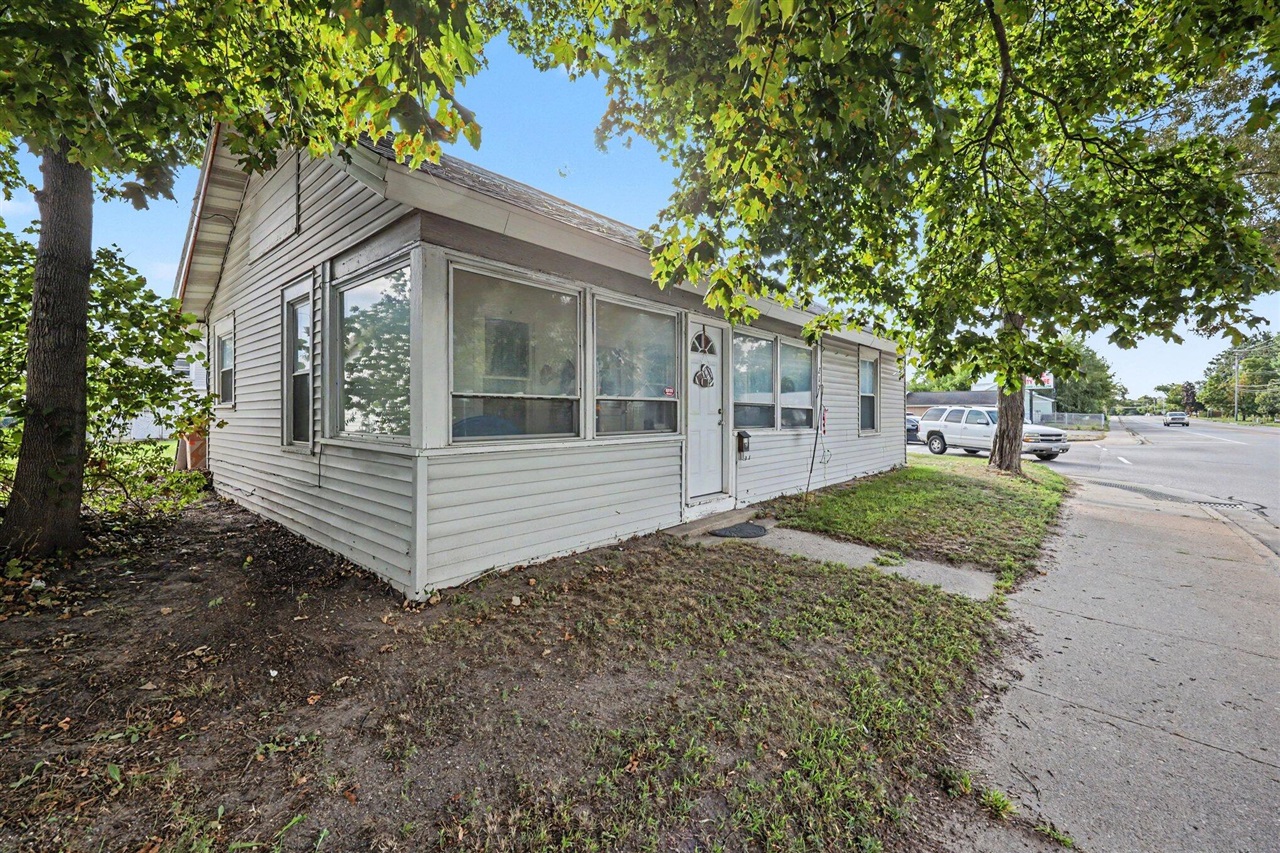 807 Colburn Avenue Property Photo 1