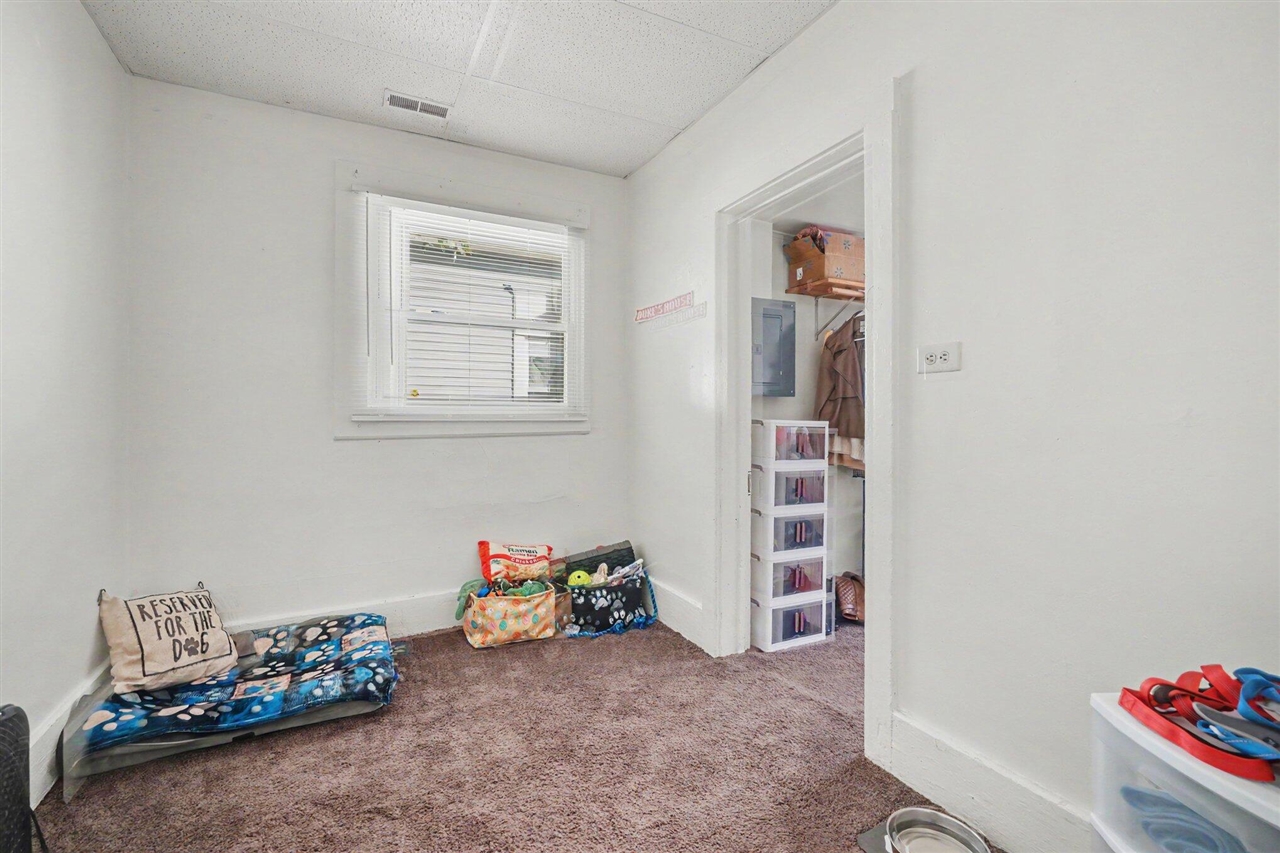 807 Colburn Avenue Property Photo 6
