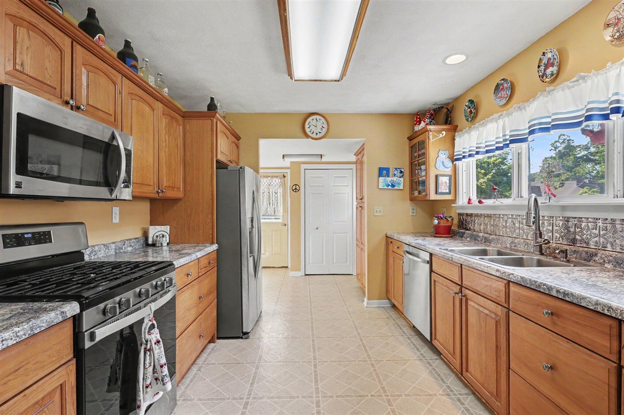 812 6th Avenue Property Photo 10
