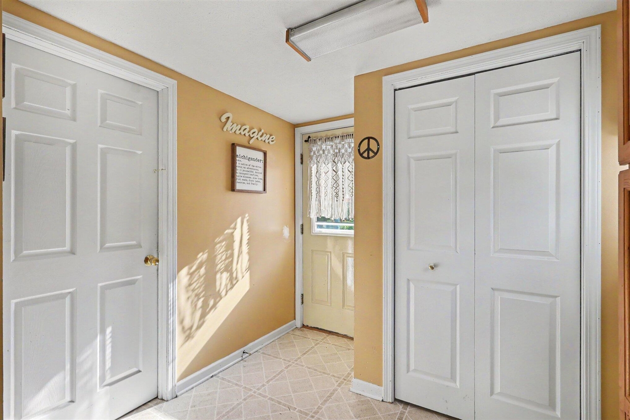 812 6th Avenue Property Photo 14