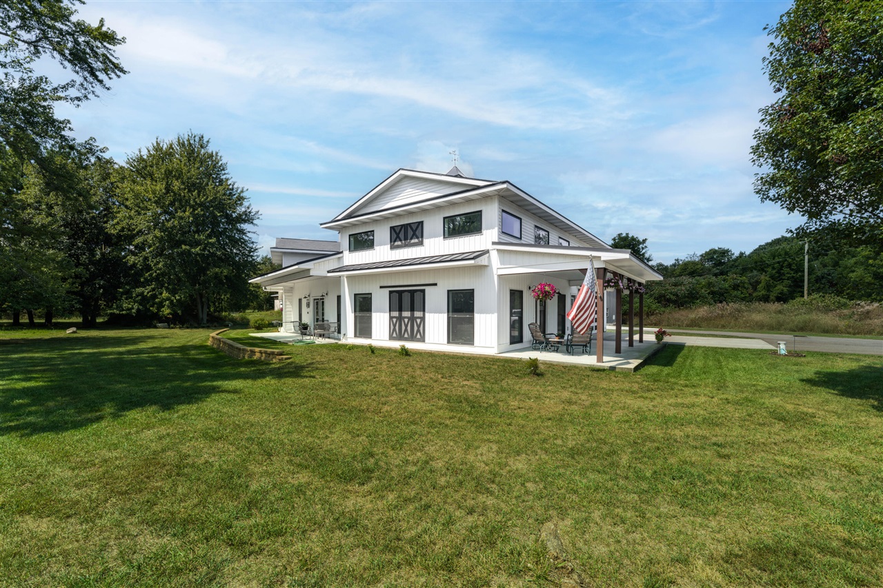 10268 Graham Road Property Photo 3