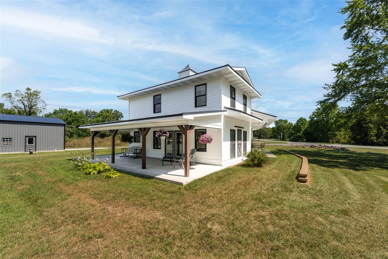 10268 Graham Road Property Photo 4