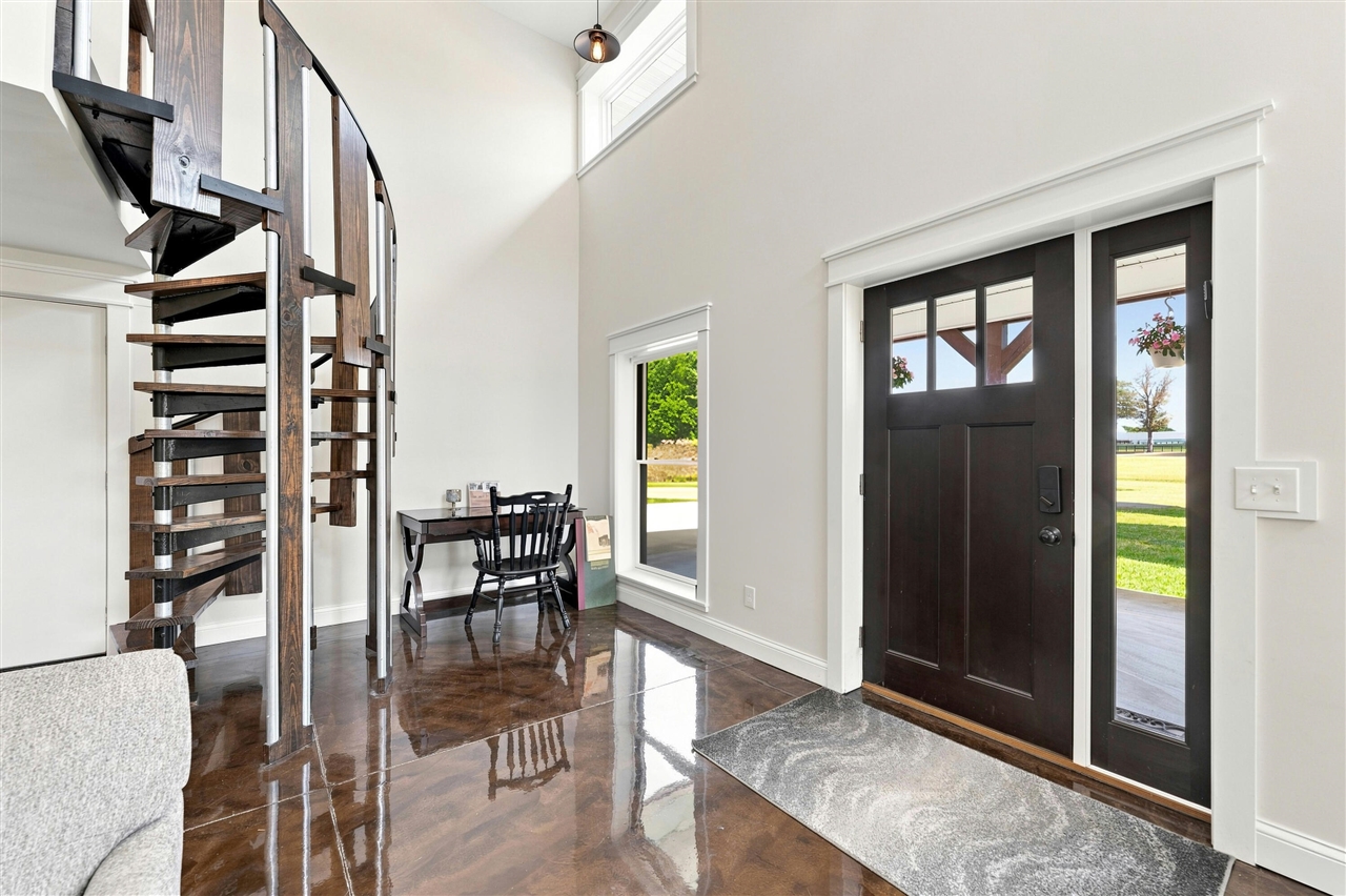 10268 Graham Road Property Photo 10