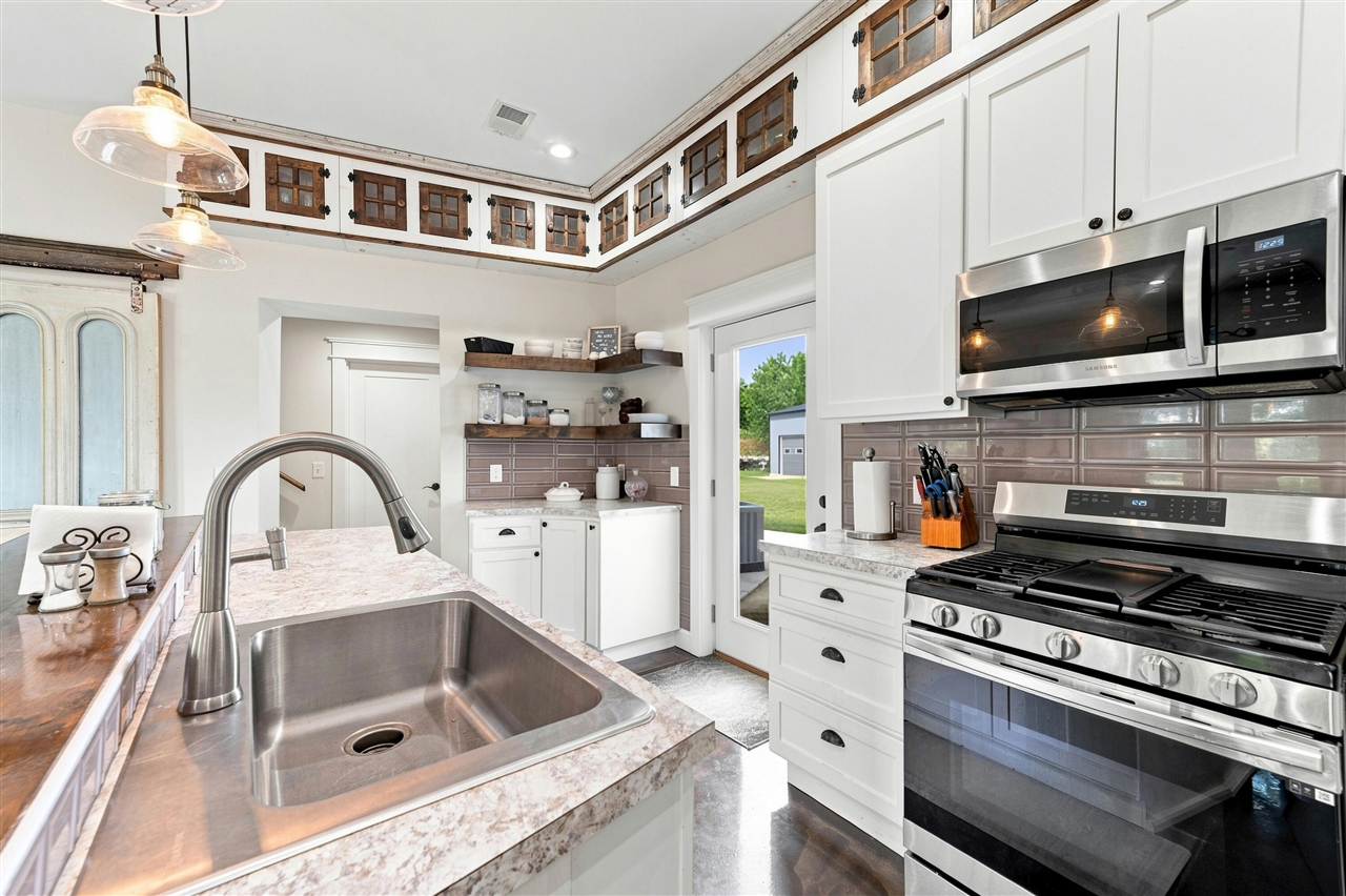 10268 Graham Road Property Photo 24