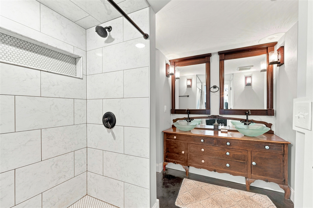 10268 Graham Road Property Photo 27