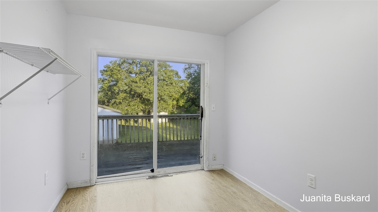 3449 Taft Avenue Property Photo 12