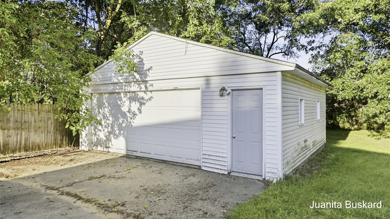 3449 Taft Avenue Property Photo 25