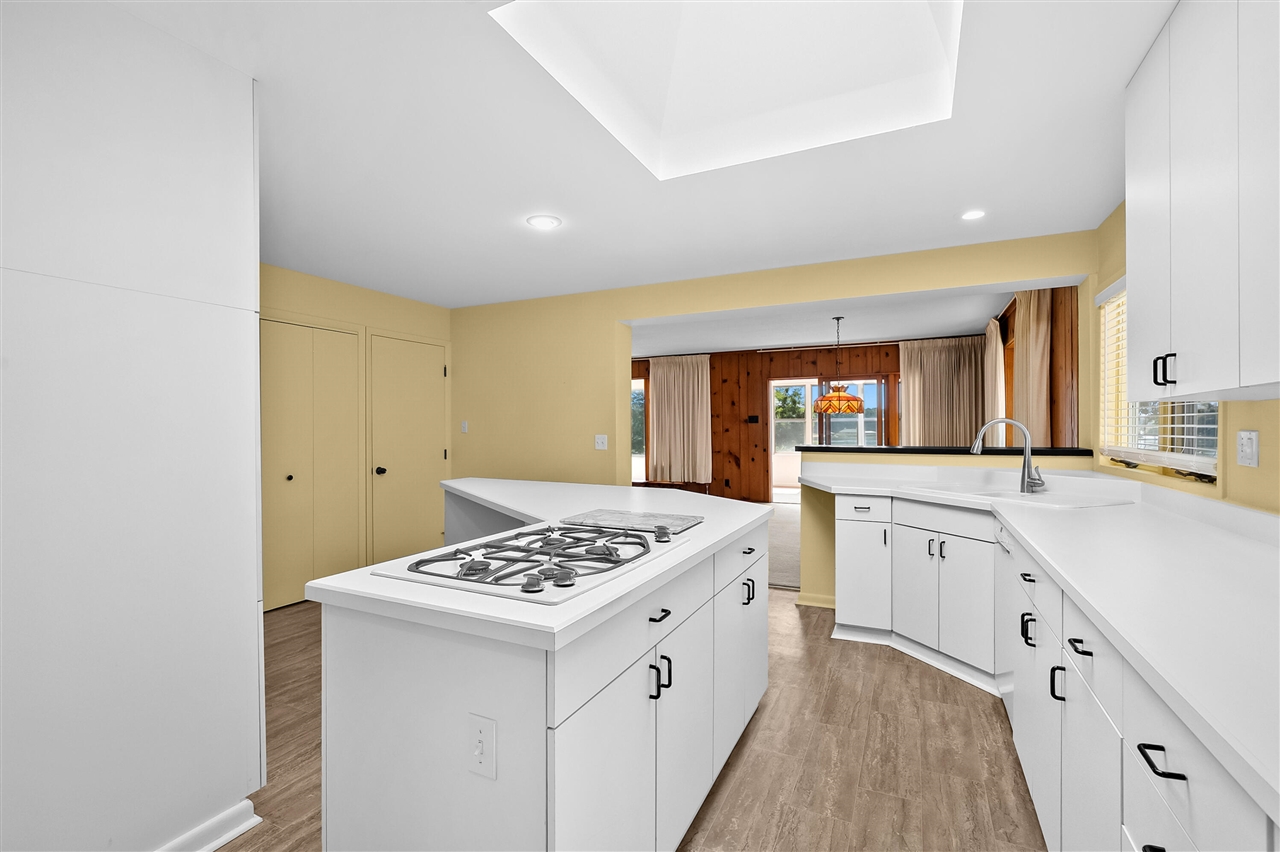 130 Waupakisco Beach Property Photo 4