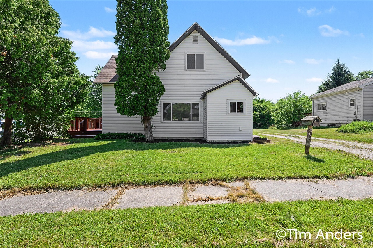 307 S East Street Property Photo 1