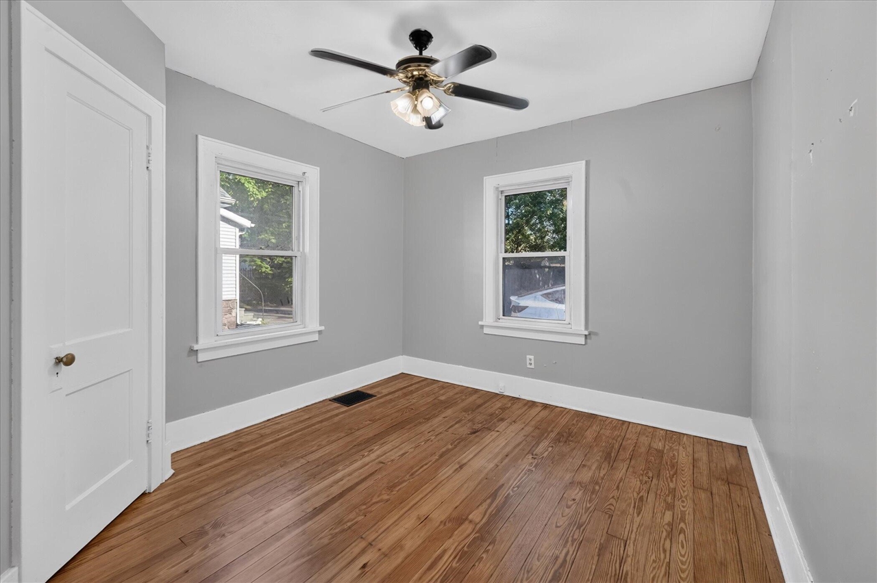 303 E Prospect Street Property Photo 20