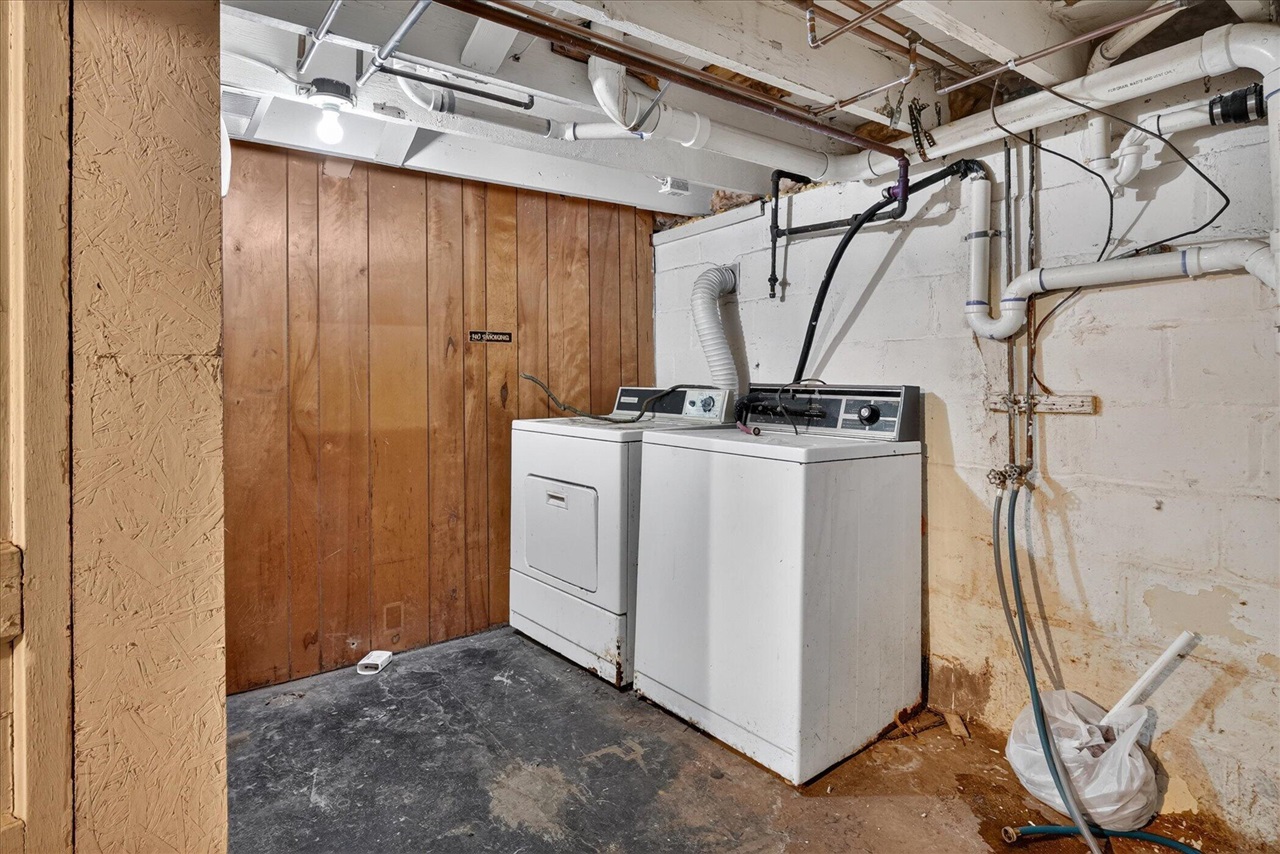 303 E Prospect Street Property Photo 23