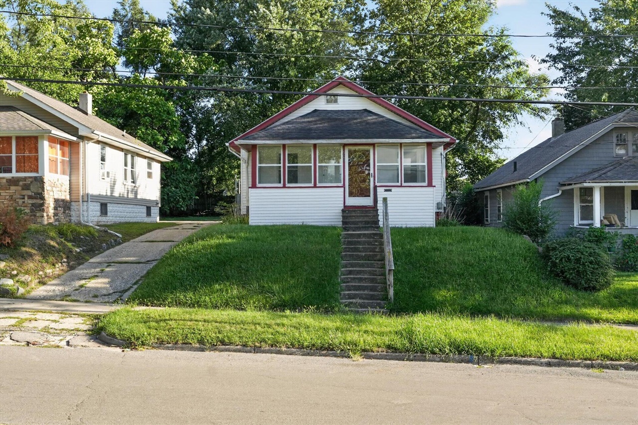 303 E Prospect Street Property Photo 27