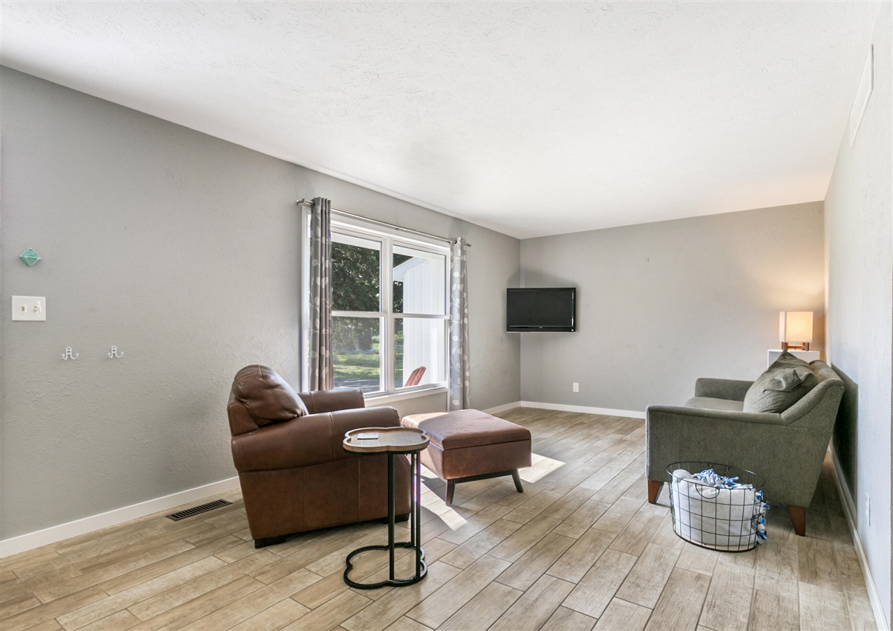 1411 E Rishel Road Property Photo 9
