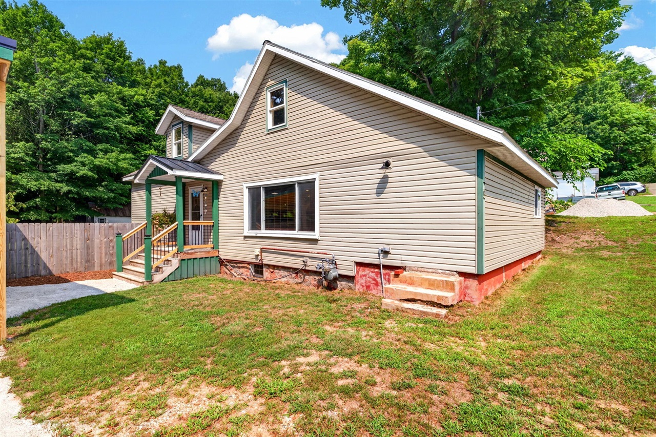75 Elliott Street Property Photo 23